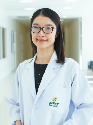 แพทย์หญิง   วสุนธรา  บุญศรี