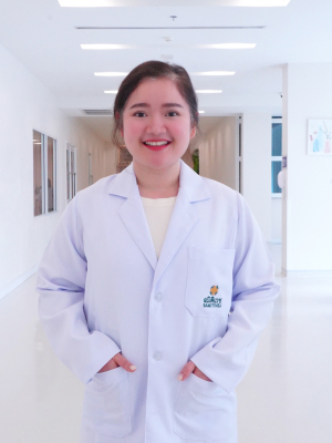 ทันตแพทย์หญิง   ชัชลัญญา  ชัยวัฒนา